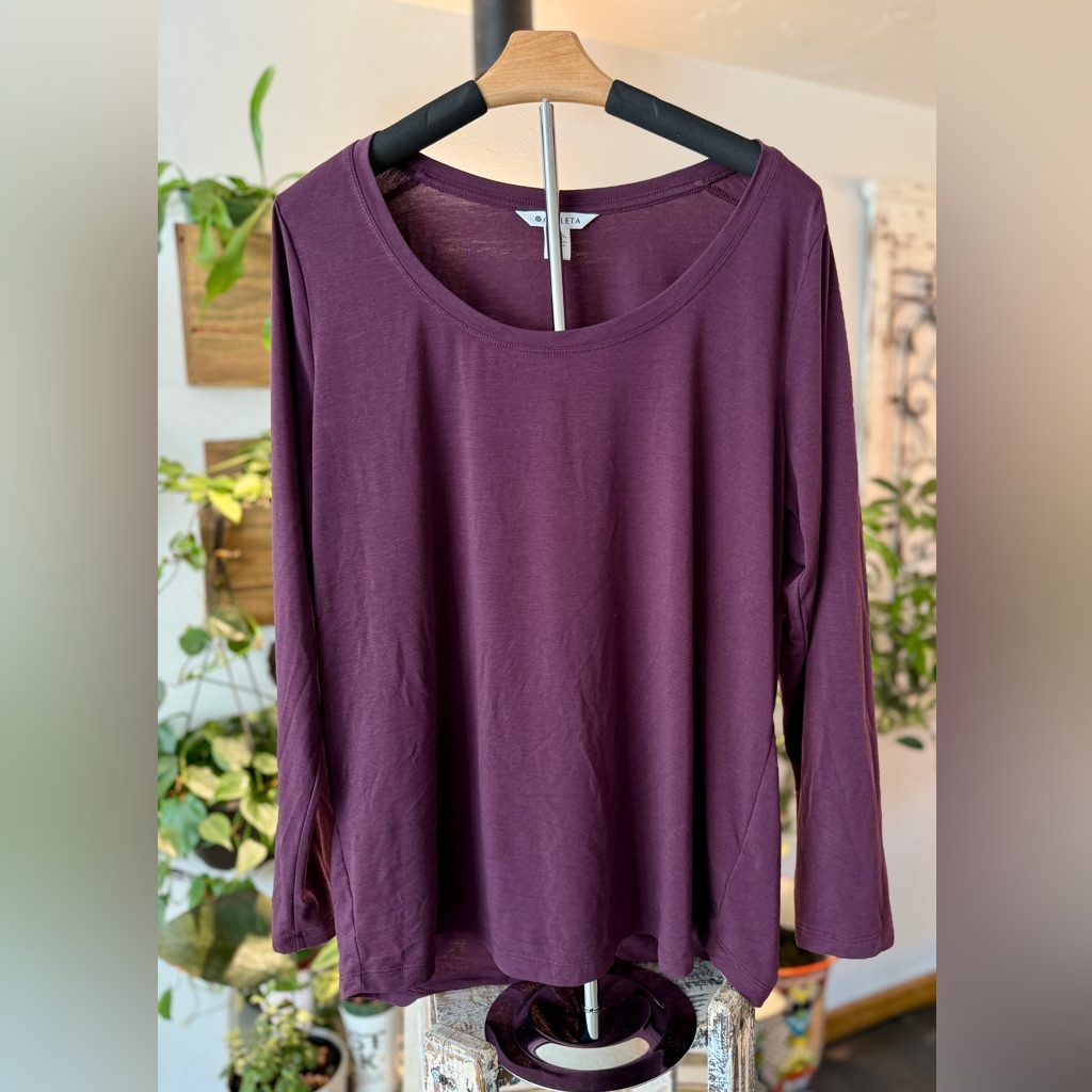 Athleta Deep Purple Plum Stratus Ii Flowy Long Sleeved Top Large Nwot